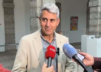 Zuloaga: “El problema no son los consejeros ni las consejeras sino la falta de liderazgo y la falta de ambición de Buruaga a la hora defender Cantabria”