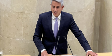 Zuloaga: “La situación de la sanidad es insostenible: el Gobierno de Buruaga debe explicar en el Pleno del Parlamento el caos en los centros y hospitales de Cantabria”