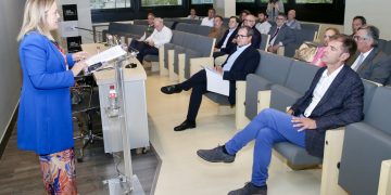 El Gobierno autonómico pide a la CEOE su apoyo ante necesidad y urgencia de la ley de simplificación administrativa