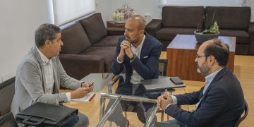 Primera reunión entre el Ayuntamiento de Torrelavega y el Colegio de Ciencias Políticas y Sociología de Cantabria