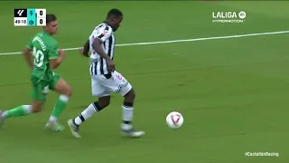 El Racing gana y es líder de la liga