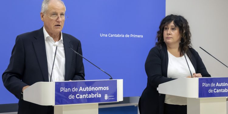 Empleo incrementa las ayudas a los nuevos autónomos con un decreto dotado con 6,7 millones