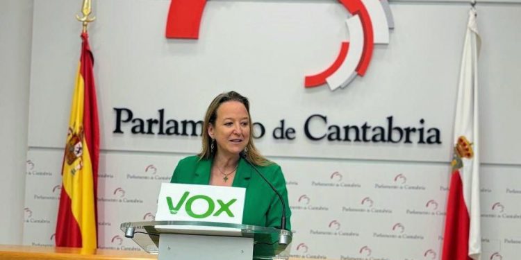 Leticia Díaz: «La inacción del ejecutivo de Buruaga provoca la primera crisis de gobierno»