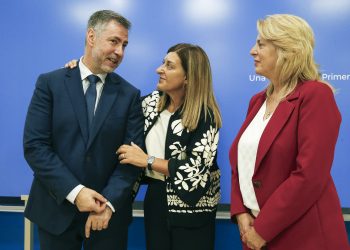 Susinos y Martínez Abad toman posesión al frente de las consejerías de Desarrollo Rural y de Cultura