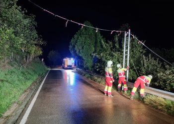 El huracán ‘Kirk’ deja fuertes vientos, daños materiales y alteraciones en el transporte en Cantabria