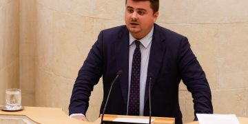 El PP pide al PRC que no confunda sus peticiones partidistas con soluciones para la sanidad de Campoo