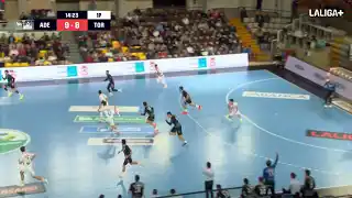 Importante y prestigiosa victoria de Bathco Torrelavega en León