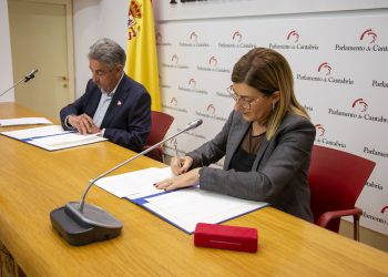 El Gobierno y el PRC firman un acuerdo para la aprobación del Presupuesto de 2025