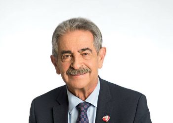 Revilla anuncia su retirada de la política en 2025 y critica la gestión del Gobierno cántabro