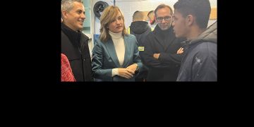 Zuloaga lamenta que el consejero de Educación del PP “cede definitivamente” a la “agenda ideológica más radical” de VOX