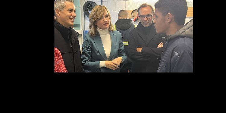 Zuloaga lamenta que el consejero de Educación del PP “cede definitivamente” a la “agenda ideológica más radical” de VOX