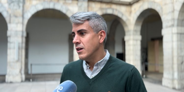 Zuloaga advierte recortes en Igualdad en la Ley de Simplificación Administrativa del Partido Popular