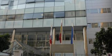 La AIReF advierte de riesgos en el cumplimiento de la Regla de Gasto de Cantabria para 2025 y la influencia de las rebajas fiscales