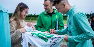 El Racing se prepara hasta hoy para recibir al Mirandés en La Maruca de Muriedas
