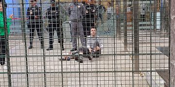 Los docentes de Cantabria mantienen su encierro en Peña Herbosa pese a la carta del consejero Sergio Silva