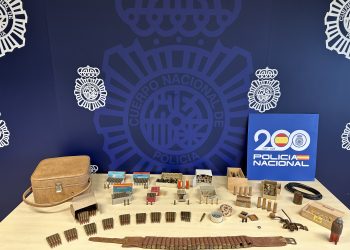 La Policía Nacional interviene elementos balísticos y explosivos en un domicilio de Santander