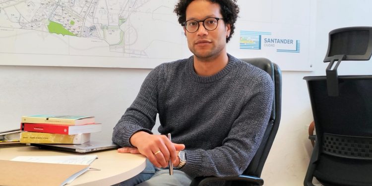 Izquierda Unida llevará al pleno municipal de Santander los problemas del colegio Menéndez Pelayo