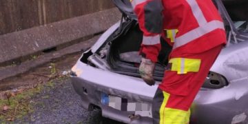 Herido un varón en una salida de vía con vuelco de vehículo en la A-67 a la altura de Molledo