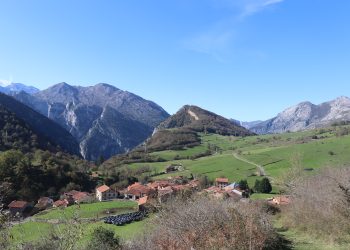 Entre Valles organiza la segunda edición de ‘La Luz del Camino’ para recaudar fondos para los afectados por la Dana en Valencia