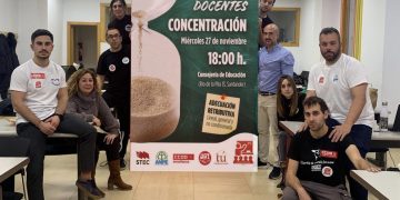 El Gobierno de Cantabria pide el desalojo forzoso de los docentes encerrados en Peña Herbosa