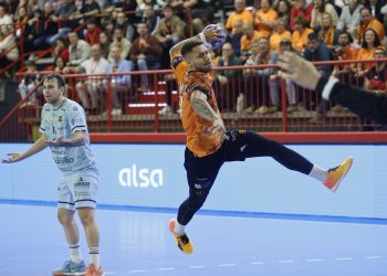 Bathco BM Torrelavega vivirá hoy el sueño de jugar ante el Kiel