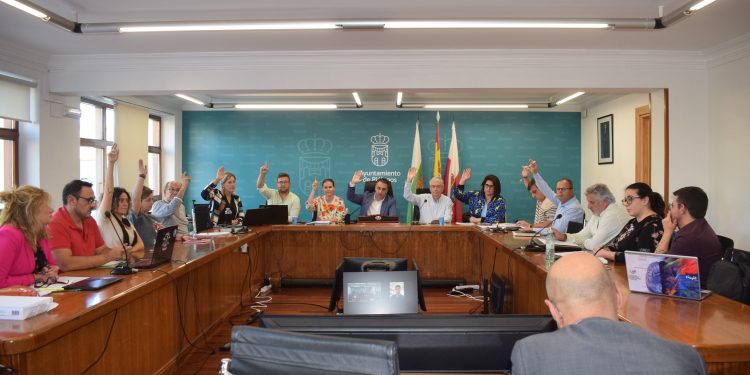 El Ayuntamiento de Piélagos aprueba la expropiación de terreno para un nuevo instituto y da luz verde al primer plan de turismo