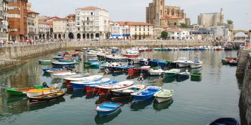 Condenado a seis años de internamiento el hijo mayor por el asesinato y agresión sexual a su madre en Castro Urdiales