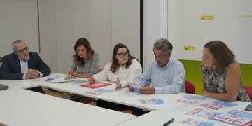 CCOO aborda vías de colaboración con formaciones políticas para organizar a la ciudadanía y provocar cambios en la gestión sanitaria