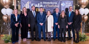 Los hosteleros cántabros claman contra los pisos turísticos y el botellón