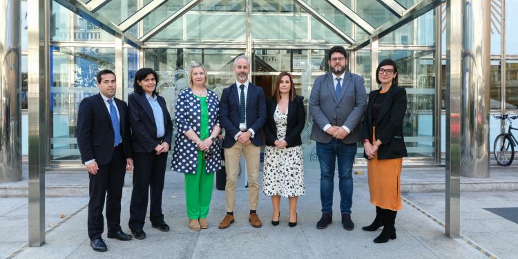 Educación dispondrá en 2025 de un presupuesto de más de 751 millones, un 4% más que el año pasado para apostar por el ámbito educativo como «servicio público esencial»