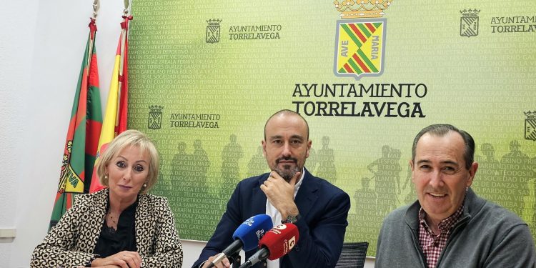 Torrelavega saca a licitación el servicio de transporte urbano y escolar que incluirá el ‘transporte a demanda’