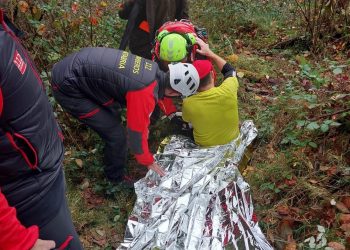 Rescatado en Valdáliga un juez de caza tras luxarse el hombro