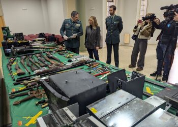 La Guardia Civil desarticula un grupo criminal responsable de más de 30 robos en Cantabria y confisca un arsenal de casi 50 armas