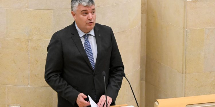 El Parlamento de Cantabria decide este viernes los presupuestos y medidas fiscales para 2025