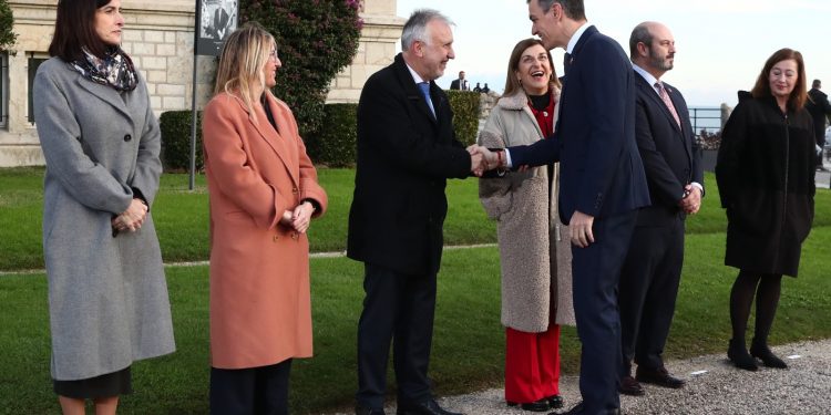 La delegada del Gobierno pone en valor las propuestas de la Conferencia de Presidentes en Cantabria