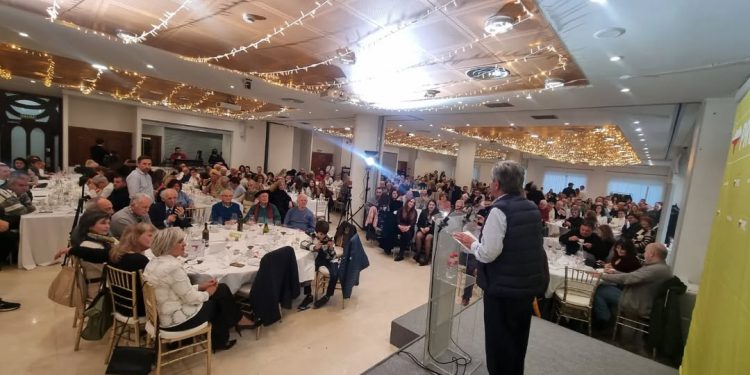 Revilla anuncia su retirada a la Presidencia de Cantabria y deja el futuro en manos del PRC