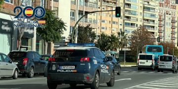 La Policía Nacional incrementa su presencia en las zonas comerciales durante la Navidad 