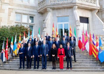 Reforma de la financiación y migración centran la cumbre autonómica en Santander