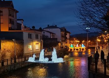 Reinosa enciende la Navidad con un espectacular alumbrado
