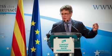 Puigdemont presenta en el Congreso una moción de confianza contra Sánchez por el incumplimiento de acuerdos
