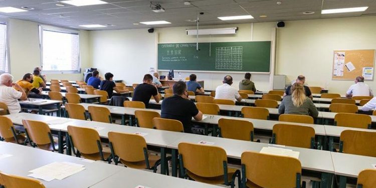 Comienzan los procesos selectivos de la oferta de empleo público 2023-2024 en Cantabria