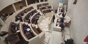 El pleno debatirá mañana la exclusión del lobo del listado de especies protegidas