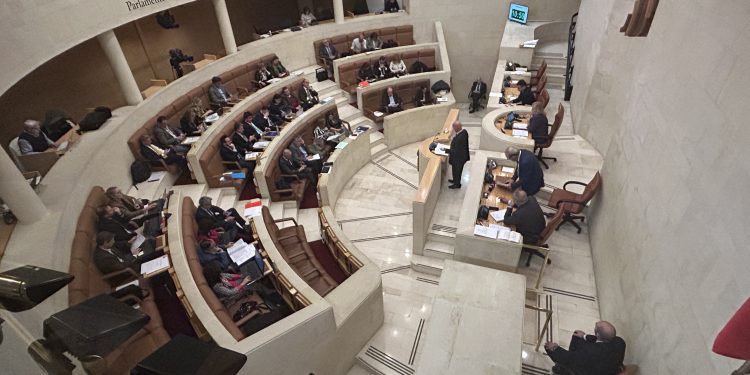 El pleno debatirá mañana la exclusión del lobo del listado de especies protegidas