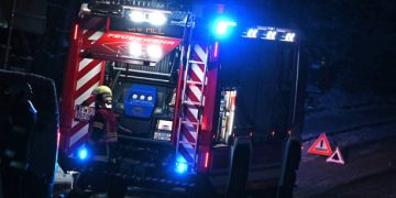 Un hombre protagoniza un intento de suicidio en Santander y es rescatado tras hora y media de tensión