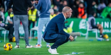 El Racing cae en Elche y José Alberto pide autocrítica: “Somos el peor equipo de las últimas cinco jornadas”