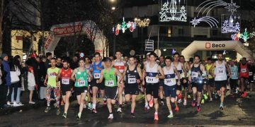 Marco Gómez y Verónica Tabares se imponen en la XXII Carrera de Navidad de Laredo