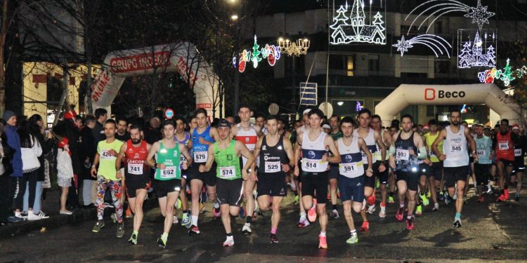 Marco Gómez y Verónica Tabares se imponen en la XXII Carrera de Navidad de Laredo