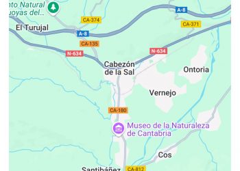 Bomberos evacúan a un hombre en Cabezón de la Sal tras sufrir una indisposición