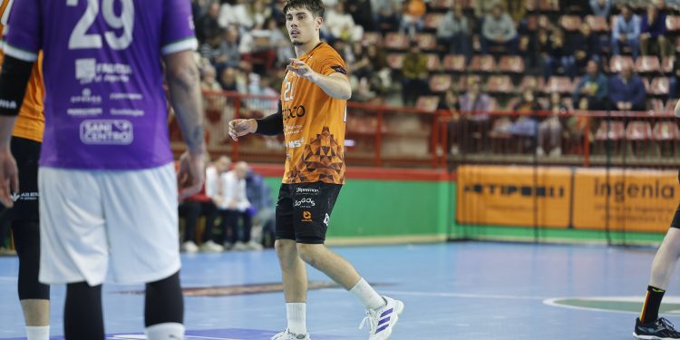 Torrelavega quiere mirar de  poder a poder a Granollers