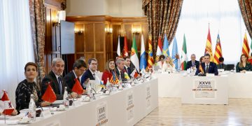 Pedro Sánchez defiende el modelo autonómico mientras crecen las tensiones por la financiación entre comunidades